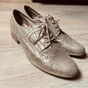 Gabor Gold Perforated Brushed Leather Suede Oxford Lace Up Shoes Women’s 9.5